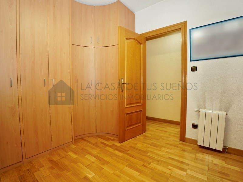 Casa de 3 habitaciones en Novelda en venta con garaje - 310.000 € (Ref: 9890022)