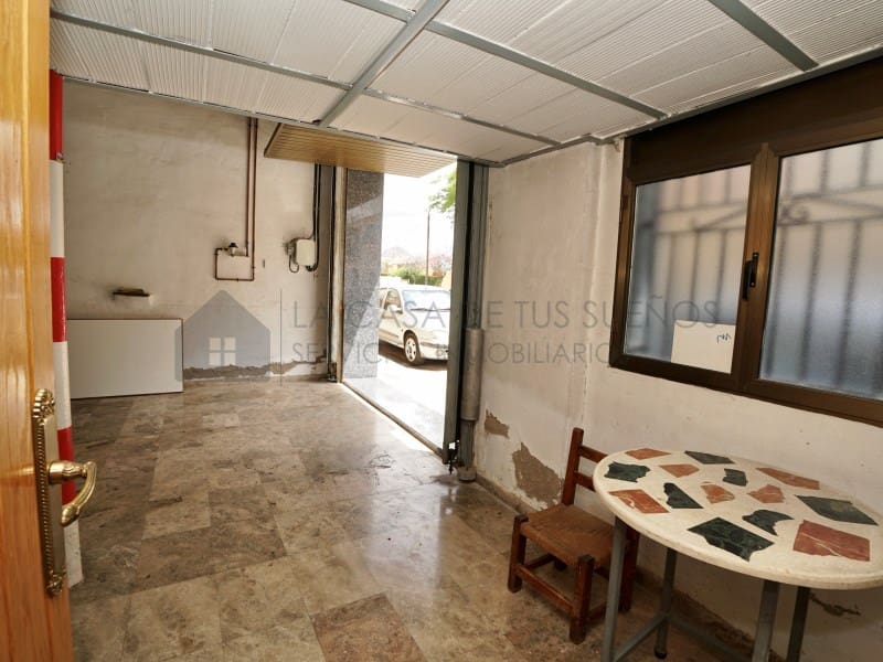 Casa de 3 habitaciones en Novelda en venta con garaje - 310.000 € (Ref: 9890022)