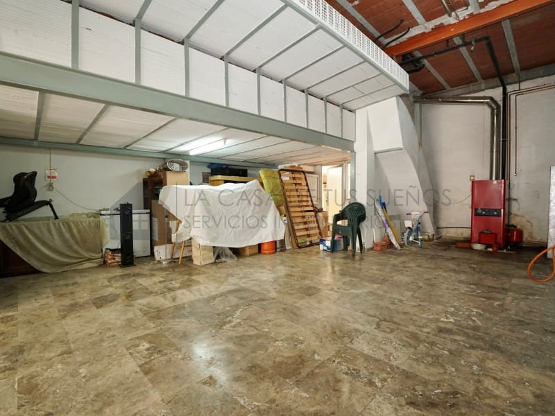 Casa de 3 habitaciones en Novelda en venta con garaje - 310.000 € (Ref: 9890022)