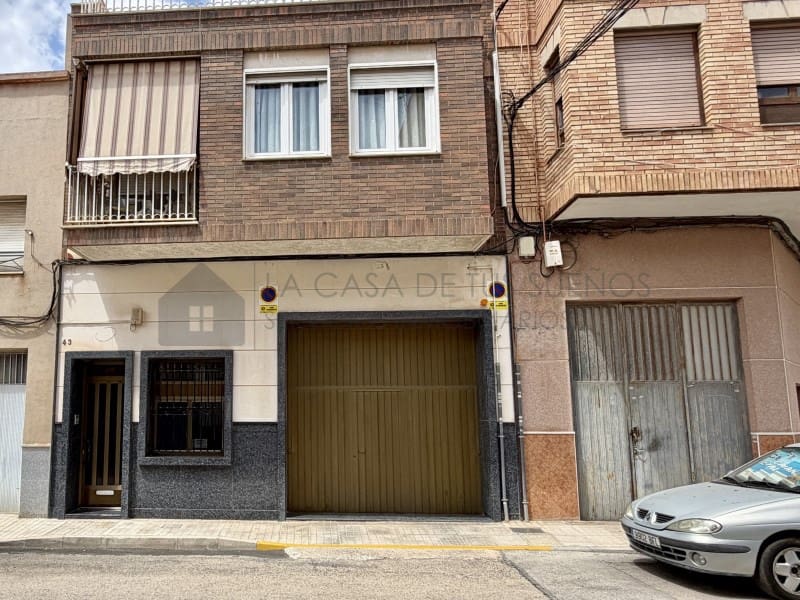 Casa de 3 habitaciones en Novelda en venta con garaje - 310.000 € (Ref: 9890022)