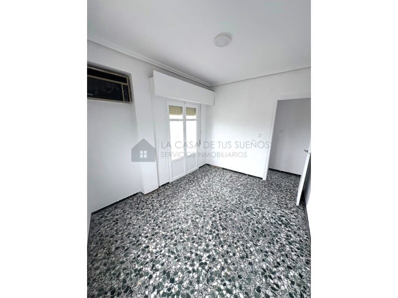 3 chambre Appartement à vendre à Sax - 67 700 € (Ref: 9899280)