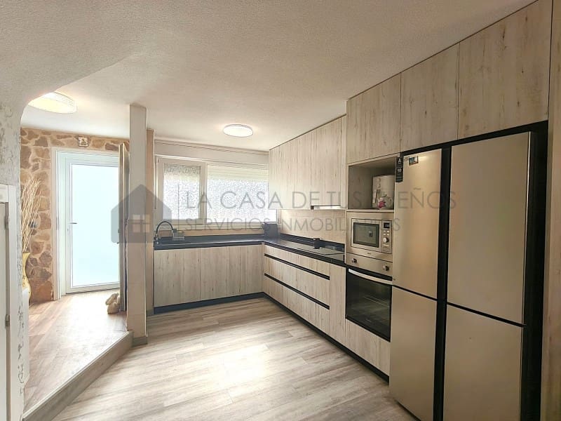 2 bedroom Townhouse for sale in Petrel / Petrer with garage - € 210,000 (Ref: 9899281)