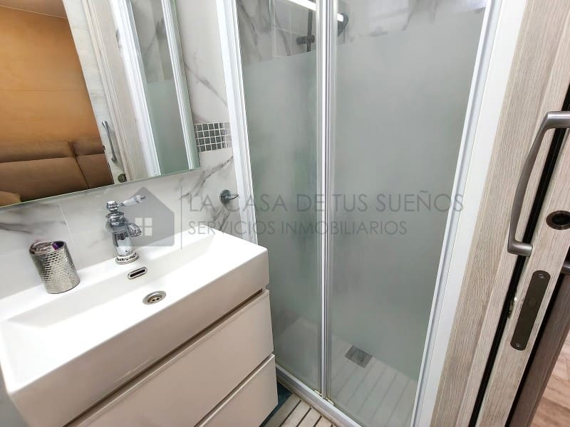 2 bedroom Townhouse for sale in Petrel / Petrer with garage - € 210,000 (Ref: 9899281)