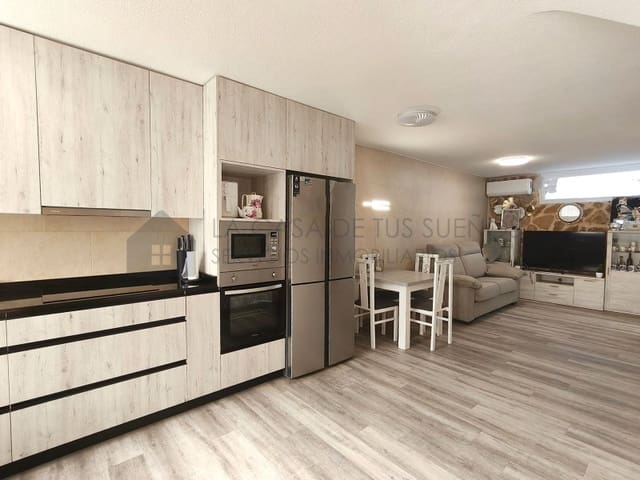 2 bedroom Townhouse for sale in Petrel / Petrer with garage - € 210,000 (Ref: 9899281)