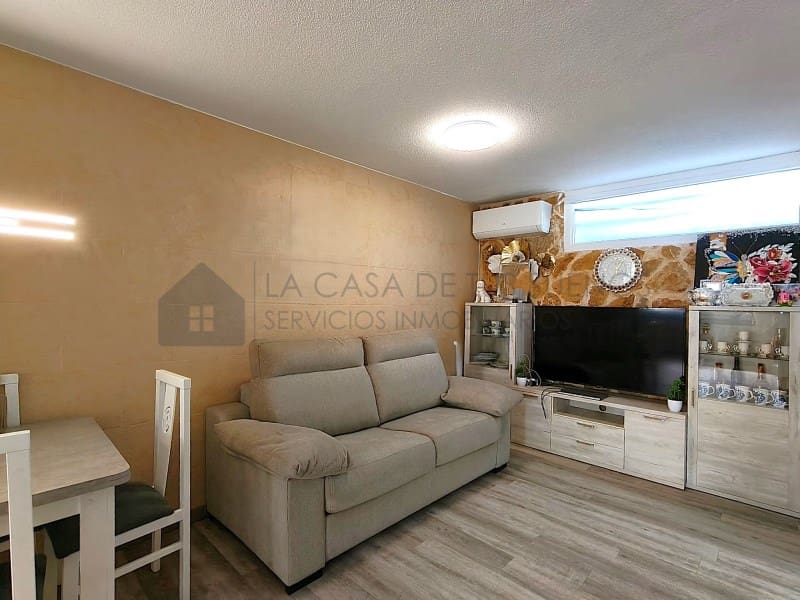 2 bedroom Townhouse for sale in Petrel / Petrer with garage - € 210,000 (Ref: 9899281)