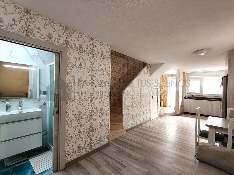 2 bedroom Townhouse for sale in Petrel / Petrer with garage - € 210,000 (Ref: 9899281)