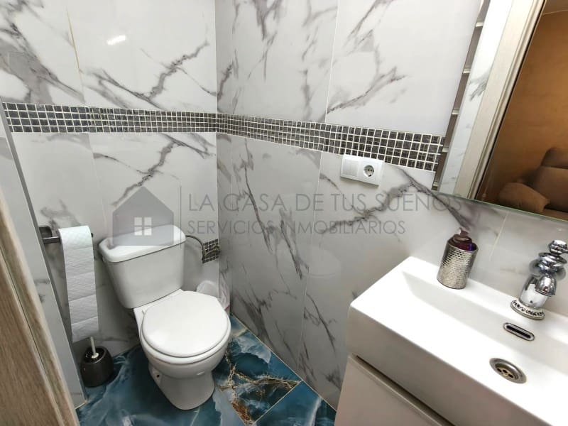 2 bedroom Townhouse for sale in Petrel / Petrer with garage - € 210,000 (Ref: 9899281)