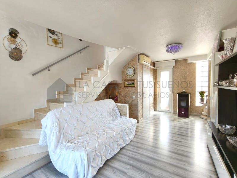 2 bedroom Townhouse for sale in Petrel / Petrer with garage - € 210,000 (Ref: 9899281)