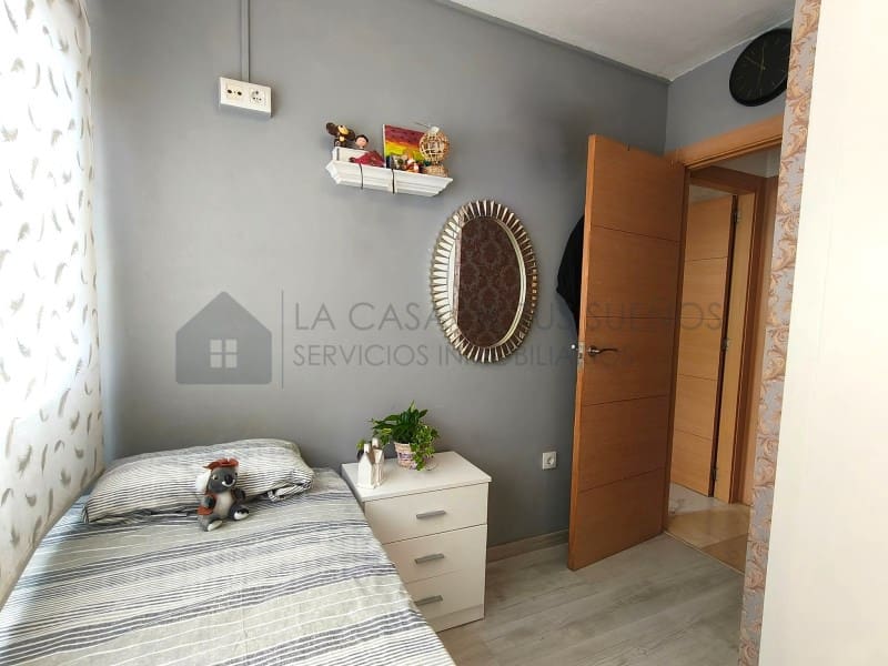 2 bedroom Townhouse for sale in Petrel / Petrer with garage - € 210,000 (Ref: 9899281)
