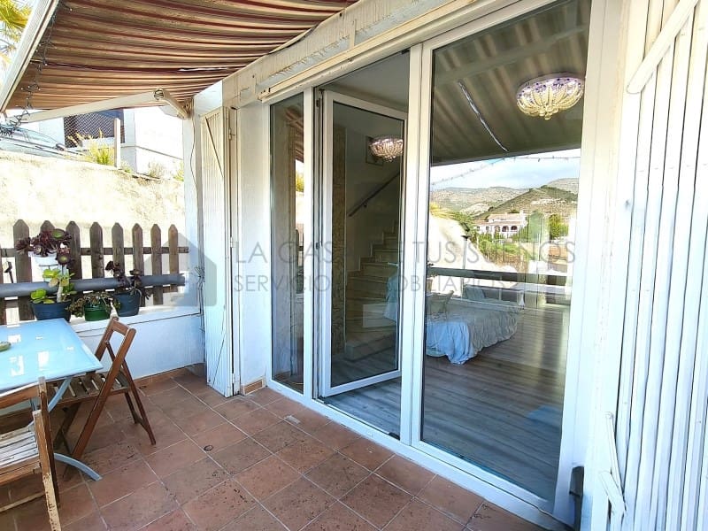 2 bedroom Townhouse for sale in Petrel / Petrer with garage - € 210,000 (Ref: 9899281)