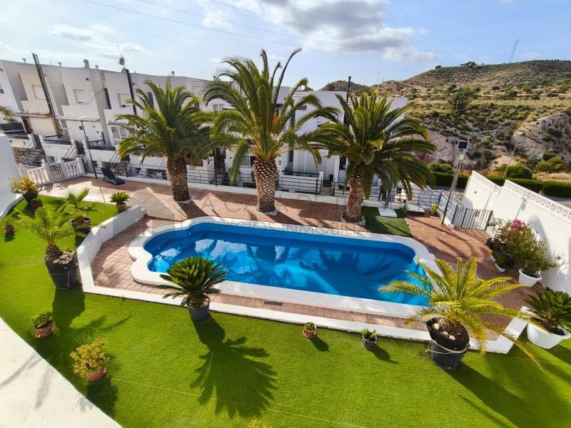 2 bedroom Townhouse for sale in Petrel / Petrer with garage - € 210,000 (Ref: 9899281)