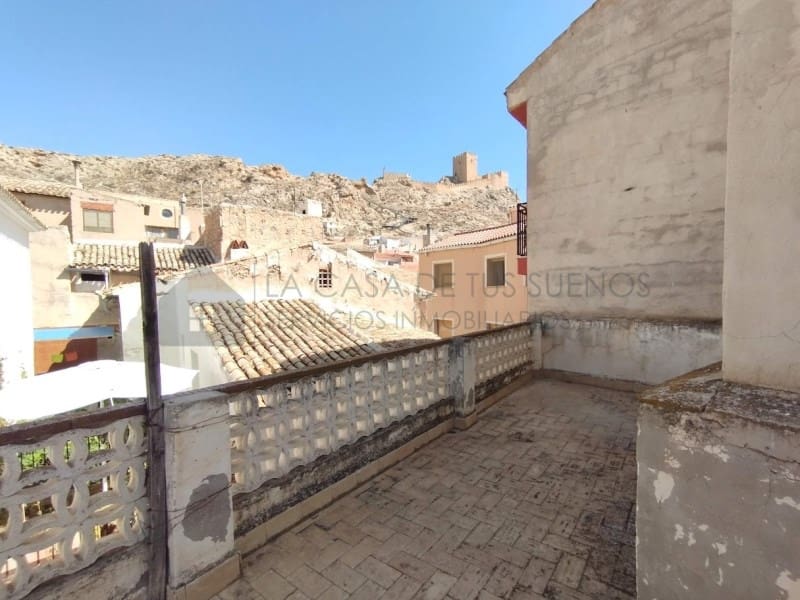 5 bedroom Townhouse for sale in Sax - € 80,000 (Ref: 9912765)
