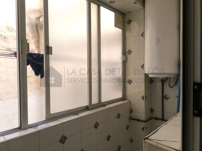 3 bedroom Flat for sale in Elda - € 77,000 (Ref: 9927030)