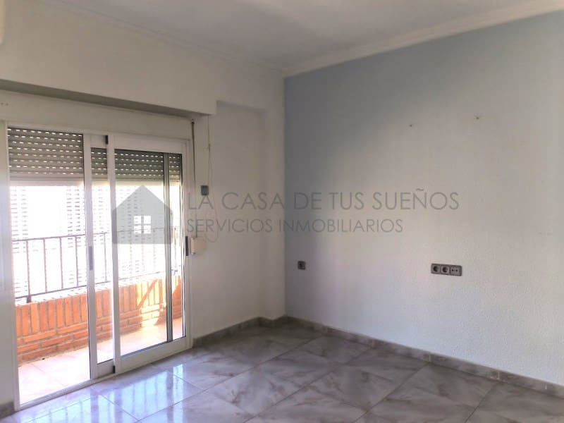 3 bedroom Flat for sale in Elda - € 77,000 (Ref: 9927030)