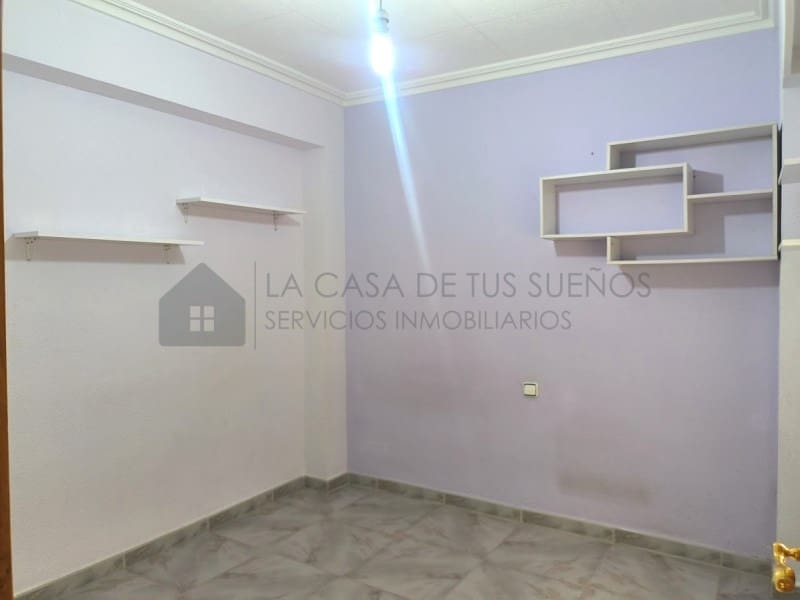 3 bedroom Flat for sale in Elda - € 77,000 (Ref: 9927030)