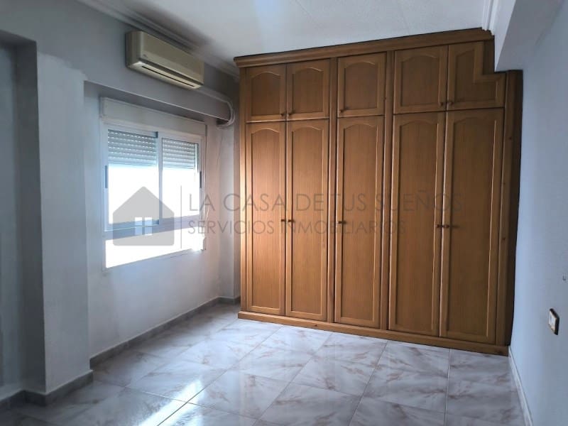 3 bedroom Flat for sale in Elda - € 77,000 (Ref: 9927030)