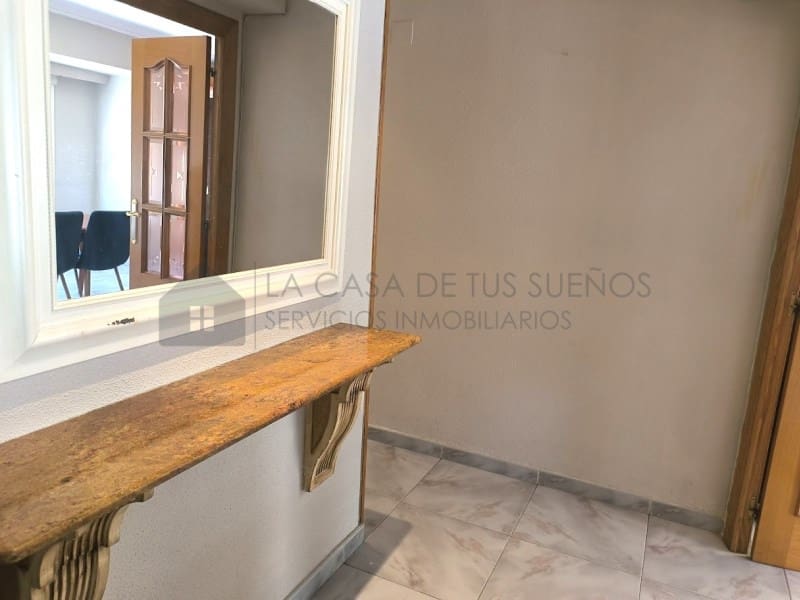 3 bedroom Flat for sale in Elda - € 77,000 (Ref: 9927030)