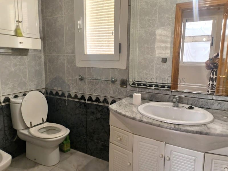 3 bedroom Flat for sale in Elda - € 77,000 (Ref: 9927030)