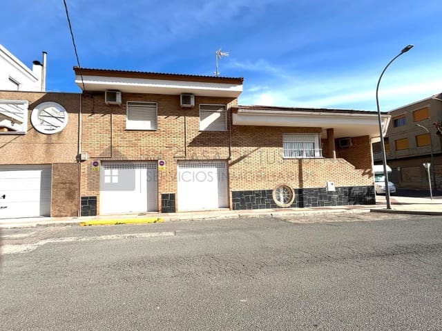 6 soveværelse Bungalow til salg i Sax med garage - € 450.000 (Ref: 9929034)