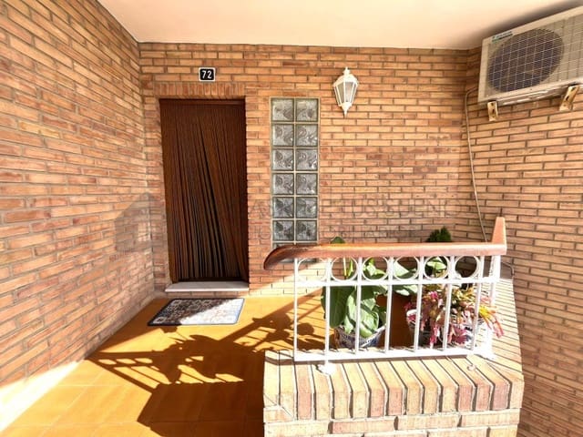 6 soveværelse Bungalow til salg i Sax med garage - € 450.000 (Ref: 9929034)