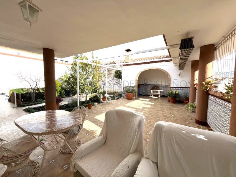 6 bedroom Bungalow for sale in Sax with garage - € 450,000 (Ref: 9929034)