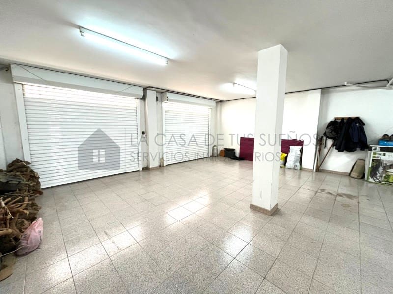 6 bedroom Bungalow for sale in Sax with garage - € 450,000 (Ref: 9929034)