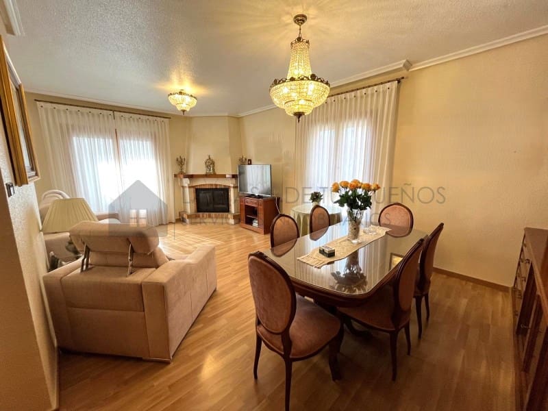 4 sovrum Hus till salu i Sax med garage - 260 000 € (Ref: 9936051)
