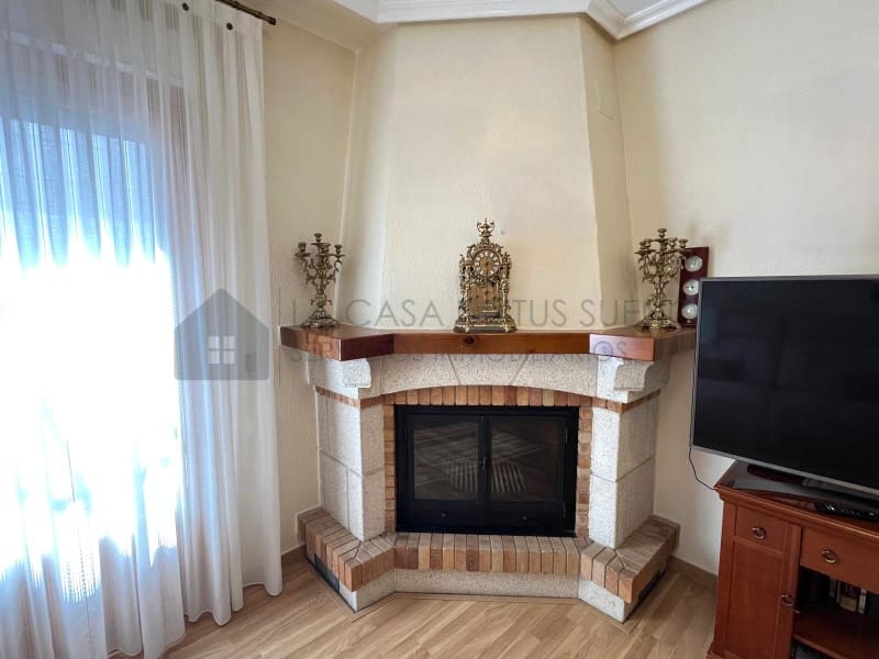 4 sovrum Hus till salu i Sax med garage - 260 000 € (Ref: 9936051)