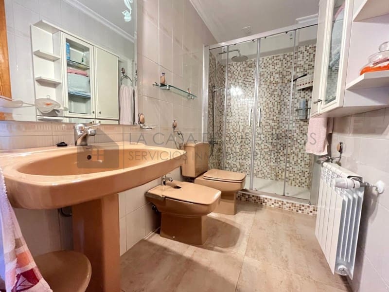4 sovrum Hus till salu i Sax med garage - 260 000 € (Ref: 9936051)