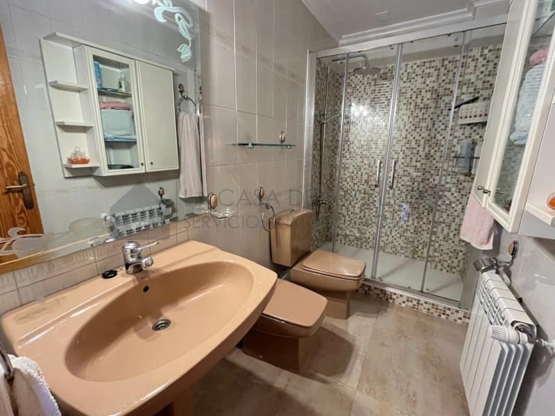 4 sovrum Hus till salu i Sax med garage - 260 000 € (Ref: 9936051)