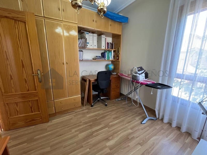4 sovrum Hus till salu i Sax med garage - 260 000 € (Ref: 9936051)