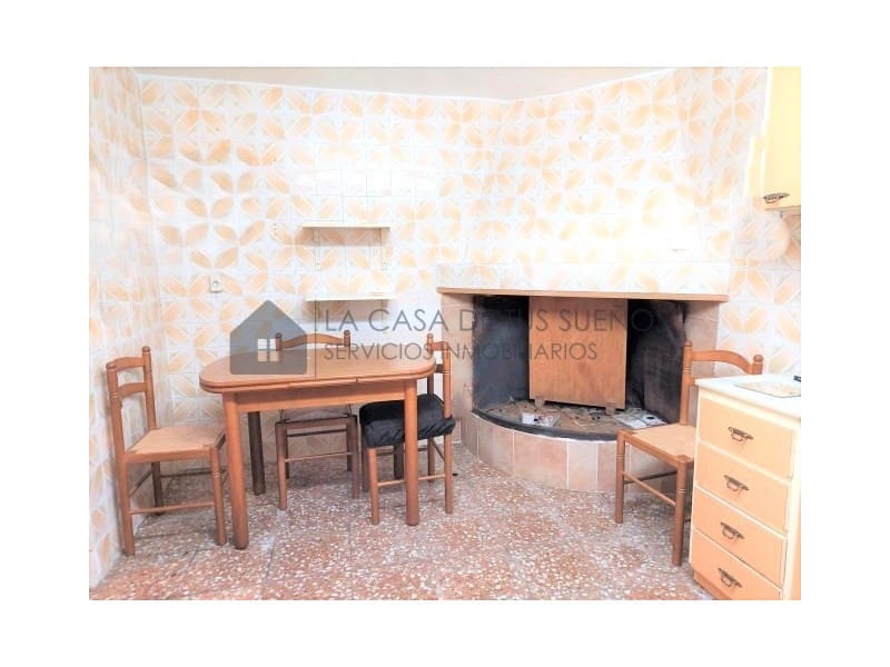 4 quarto Casa em Banda para venda em Sax - 79 000 € (Ref: 9936052)
