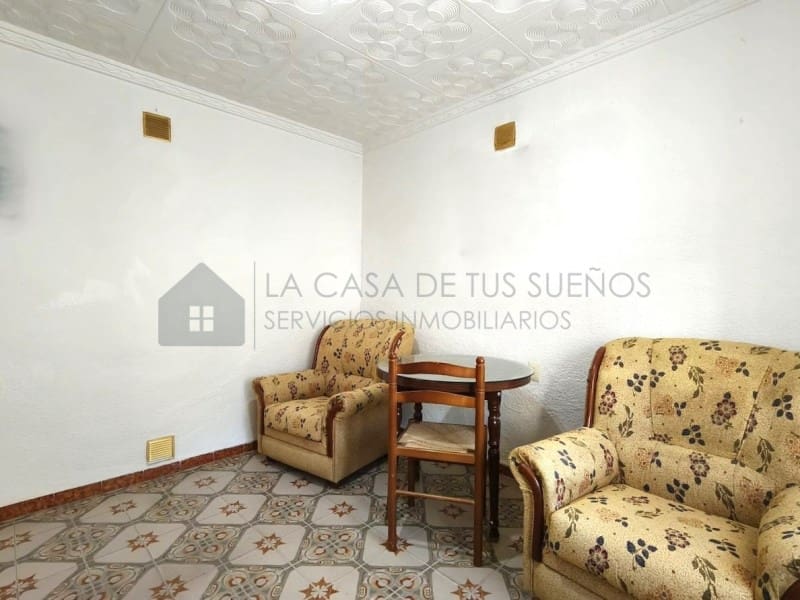 4 quarto Casa em Banda para venda em Sax - 79 000 € (Ref: 9936052)