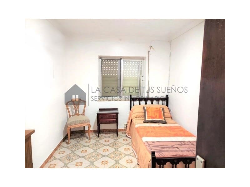 4 quarto Casa em Banda para venda em Sax - 79 000 € (Ref: 9936052)