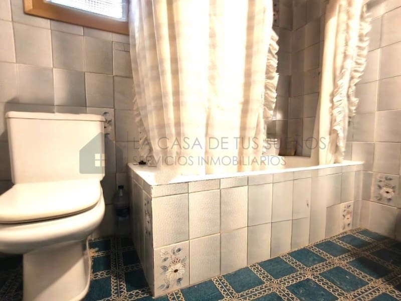 4 quarto Casa em Banda para venda em Sax - 79 000 € (Ref: 9936052)
