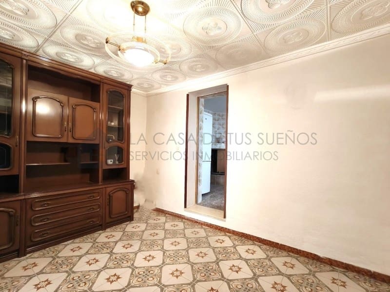 4 quarto Casa em Banda para venda em Sax - 79 000 € (Ref: 9936052)