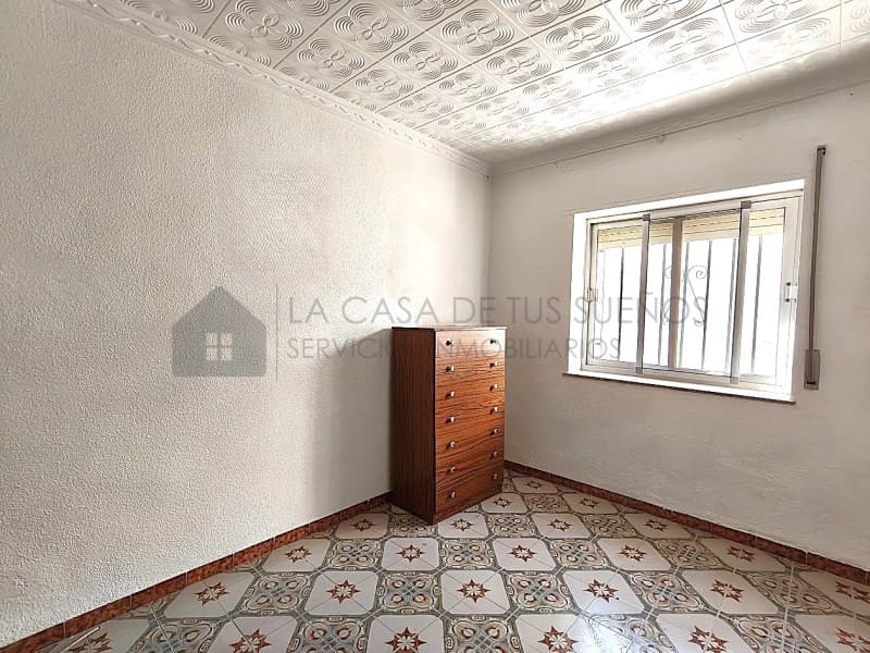4 quarto Casa em Banda para venda em Sax - 79 000 € (Ref: 9936052)