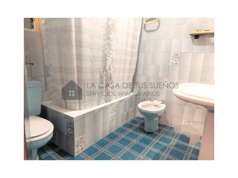 4 quarto Casa em Banda para venda em Sax - 79 000 € (Ref: 9936052)
