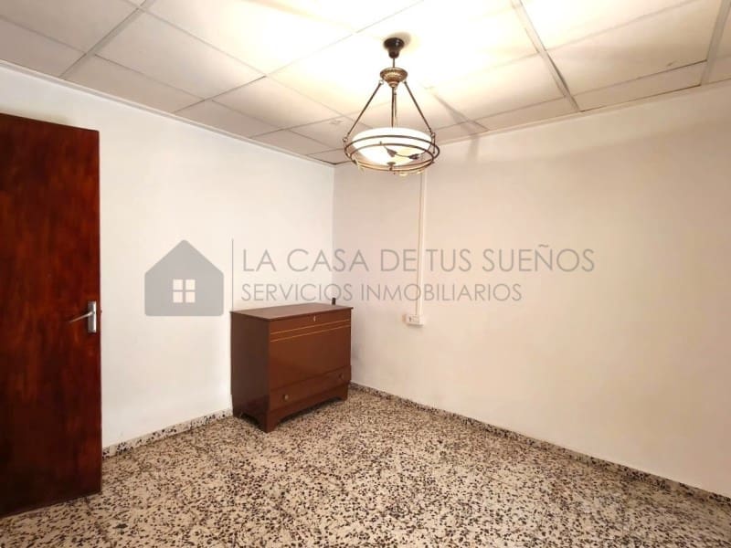 4 quarto Casa em Banda para venda em Sax - 79 000 € (Ref: 9936052)