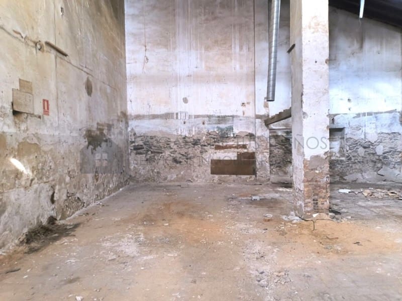 Commercial for sale in Sax - € 110,000 (Ref: 9937811)