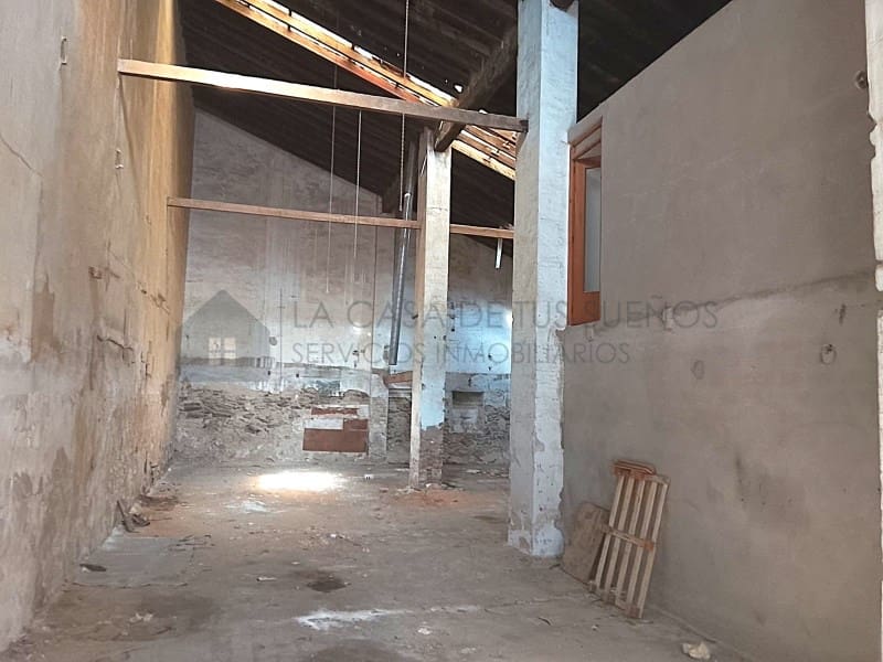 Commerciale in vendita in Sax - 110.000 € (Rif: 9937811)