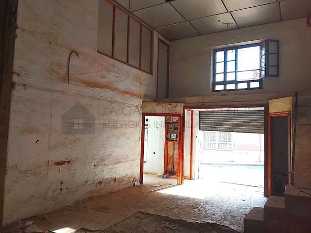 Komercyjne na sprzedaż w Sax - 110 000 € (Ref: 9937811)