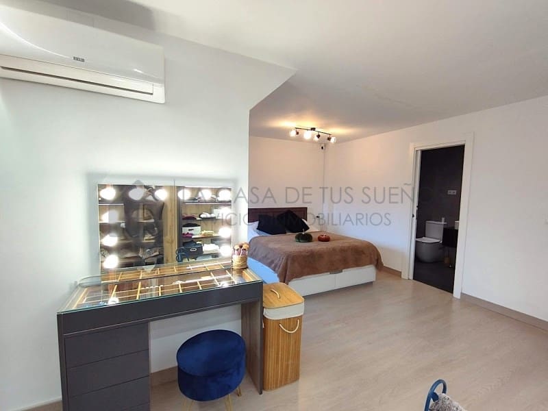 2 chambre Penthouse à vendre à Elda - 219 000 € (Ref: 9972993)