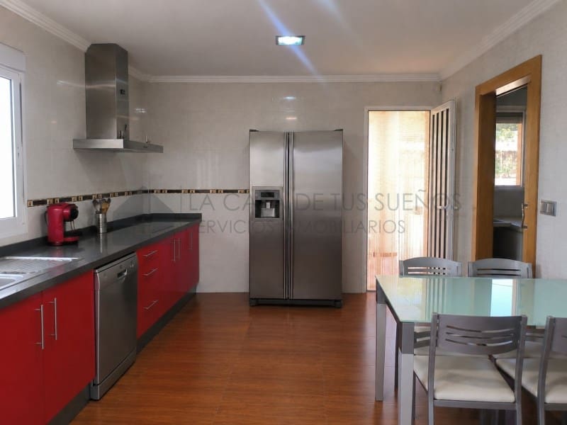 4 camera da letto Villa da affittare in Sax con piscina garage - 1.800 € (Rif: 9984543)