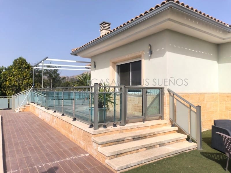 4 camera da letto Villa da affittare in Sax con piscina garage - 1.800 € (Rif: 9984543)