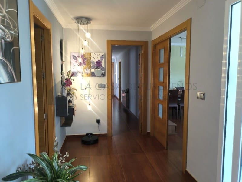 4 camera da letto Villa da affittare in Sax con piscina garage - 1.800 € (Rif: 9984543)