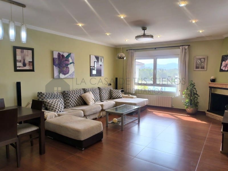 4 camera da letto Villa da affittare in Sax con piscina garage - 1.800 € (Rif: 9984543)