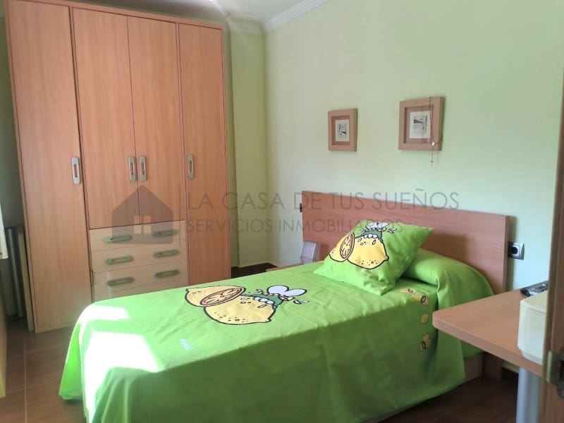 4 camera da letto Villa da affittare in Sax con piscina garage - 1.800 € (Rif: 9984543)