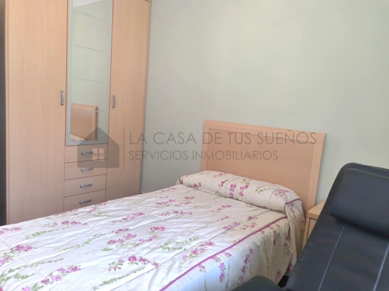 4 camera da letto Villa da affittare in Sax con piscina garage - 1.800 € (Rif: 9984543)