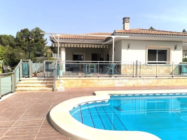 Villa/Maison de 4 chambres à louer à Sax avec piscine garage - 1 800 € (Ref: 9984543)